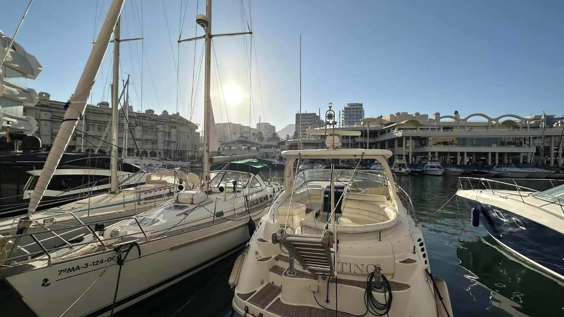 בנאלמדנה Nice Apartament In Puerto Marina
