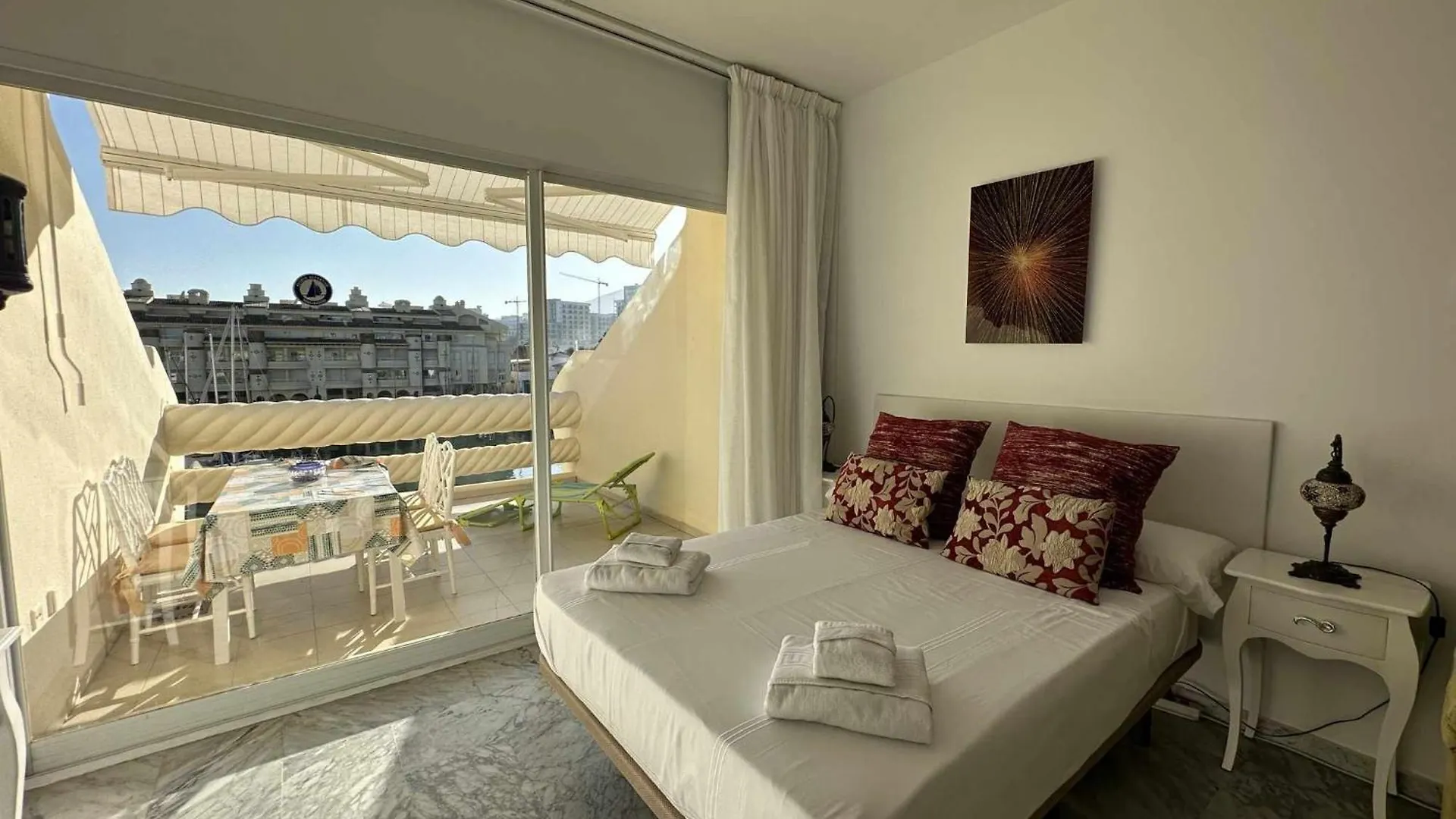 בנאלמדנה Nice Apartament In Puerto Marina דירה